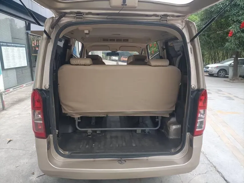 2019 WuLing RongGuang V 1.5L 99HP L4 6MT,autocango,china used car exporter,china ev exporter,chinese used car exporter,chinese used ev exporter