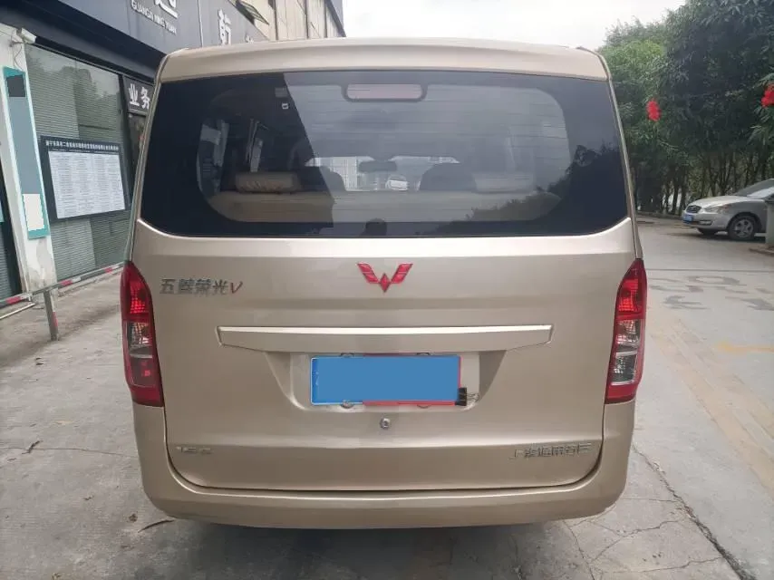2019 WuLing RongGuang V 1.5L 99HP L4 6MT,autocango,china used car exporter,china ev exporter,chinese used car exporter,chinese used ev exporter