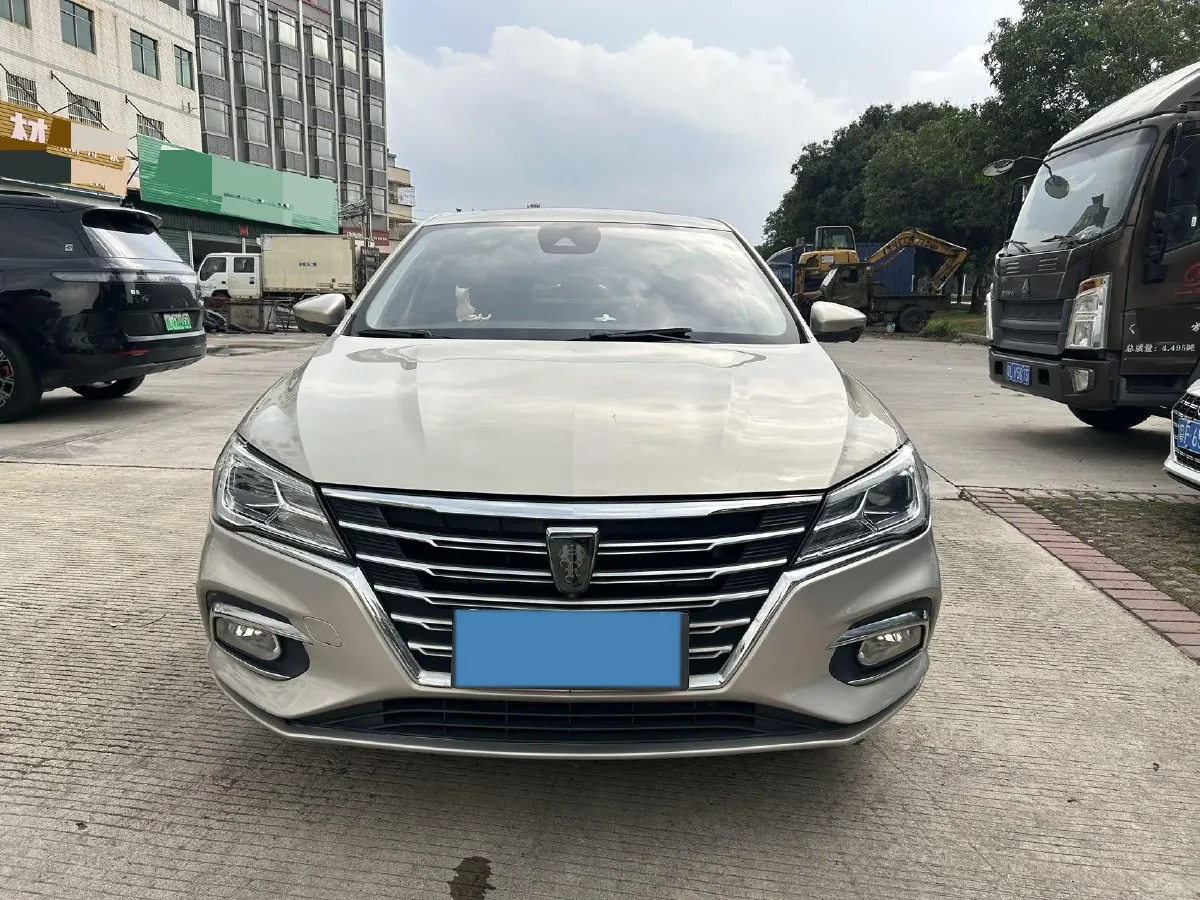2019 Roewe i5 1.5T 169HP L4 7DCT,autocango,china used car exporter,china ev exporter,chinese used car exporter,chinese used ev exporter