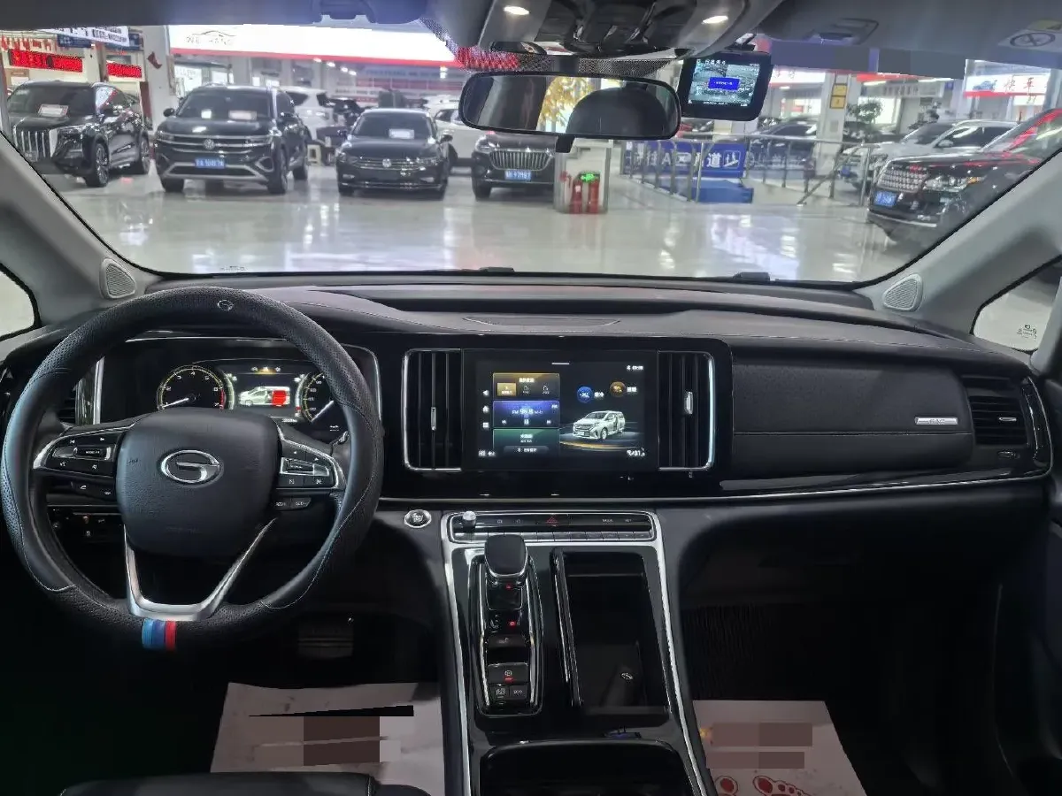 2021 GAC Trumpchi M8 2.0T 252HP L4 8AT,autocango,china used car exporter,china ev exporter,chinese used car exporter,chinese used ev exporter