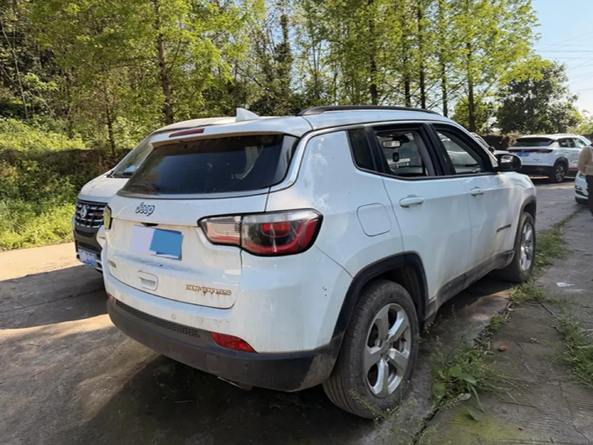 2020 Jeep Compass 1.3T 173HP L4 7DCT,autocango,china used car exporter,china ev exporter,chinese used car exporter,chinese used ev exporter