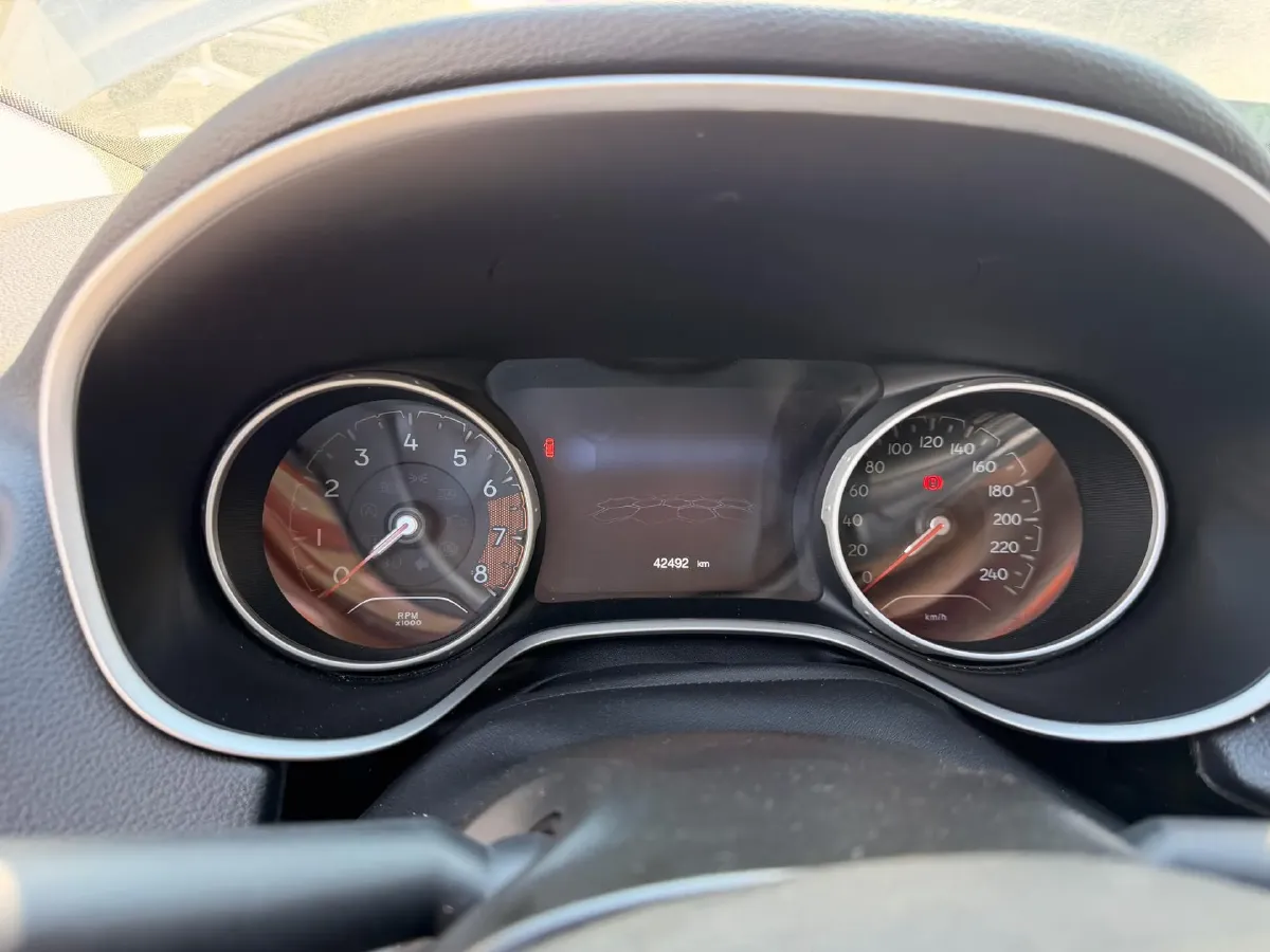 2020 Jeep Compass 1.3T 173HP L4 7DCT,autocango,china used car exporter,china ev exporter,chinese used car exporter,chinese used ev exporter