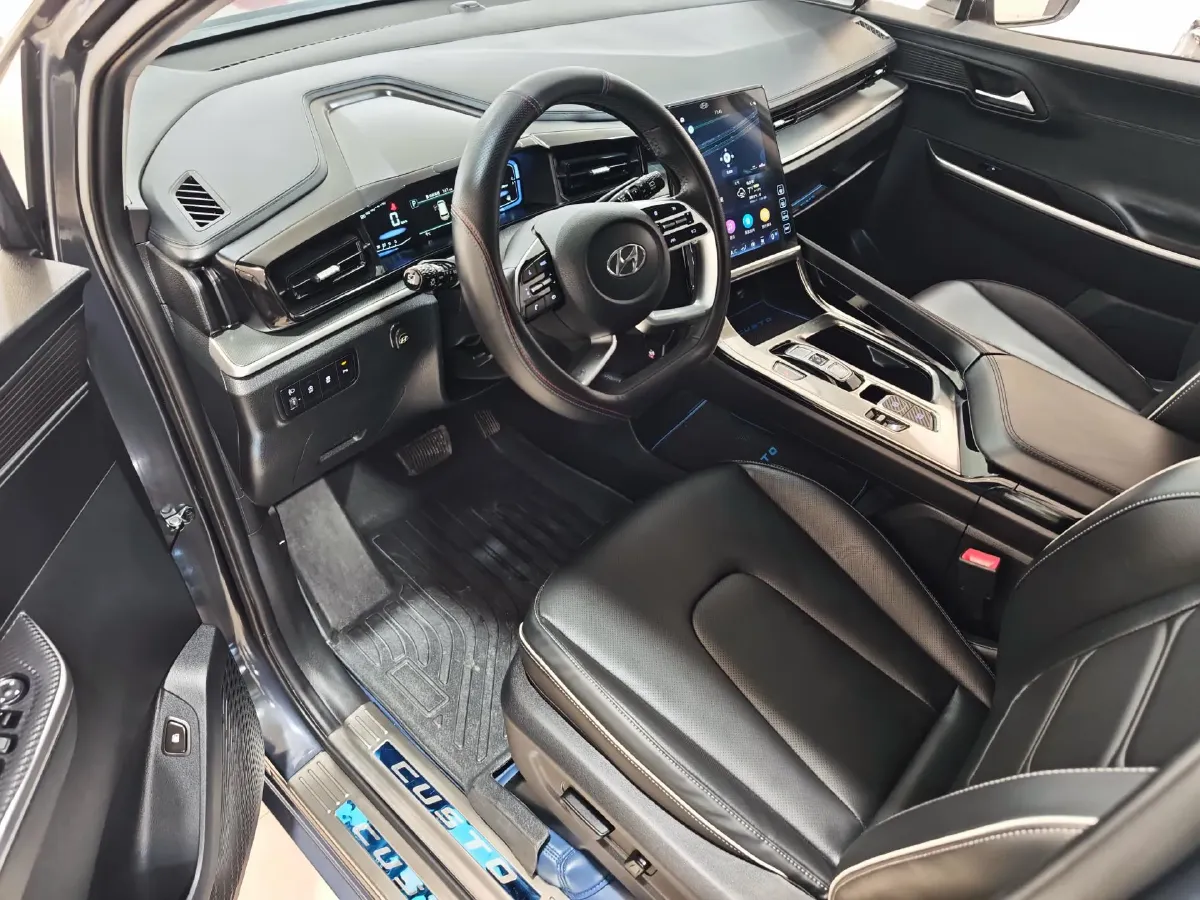 2024 Hyundai Custo 1.5T 170HP L4 8AT,autocango,china used car exporter,china ev exporter,chinese used car exporter,chinese used ev exporter