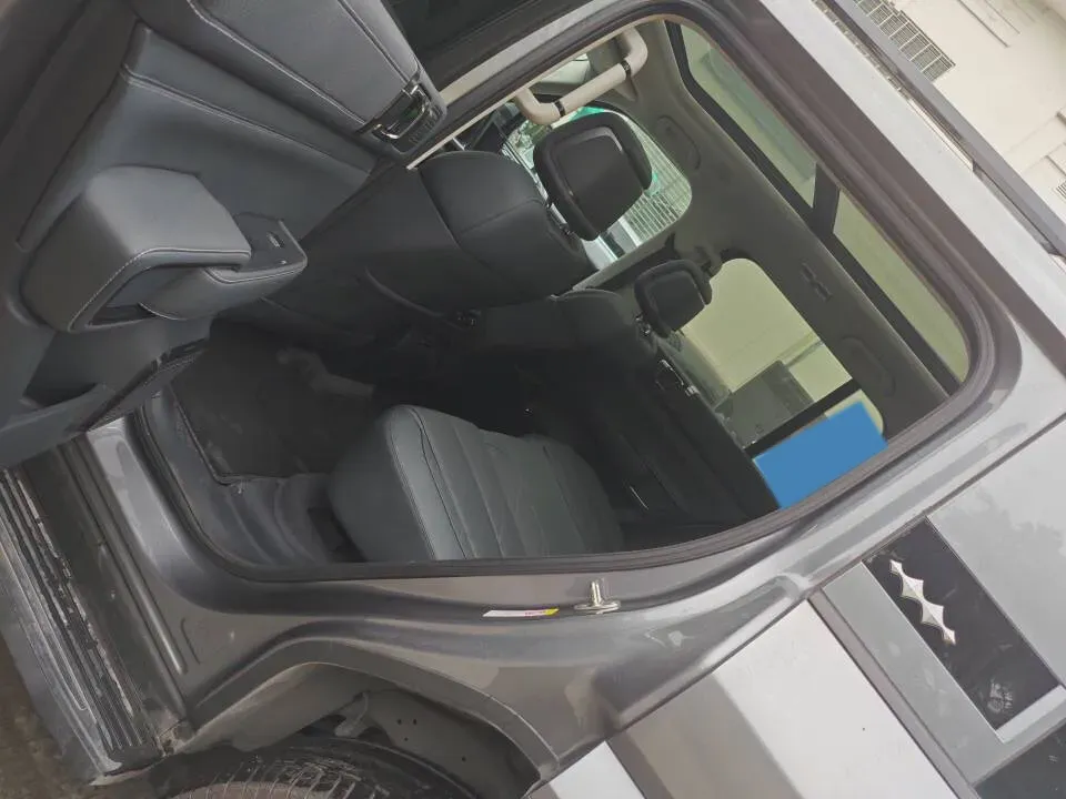 2025 FangChengBao Bao 5 1.5T 194HP L4 E-CVT PHEV 31.8KWH,autocango,china used car exporter,china ev exporter,chinese used car exporter,chinese used ev exporter