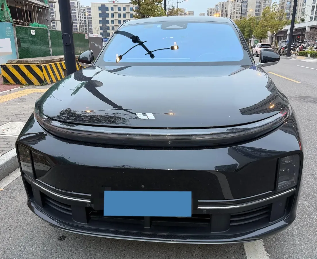 2023 Li L7 Range Extended 154HP REEV 40.9KWH,autocango,china used car exporter,china ev exporter,chinese used car exporter,chinese used ev exporter