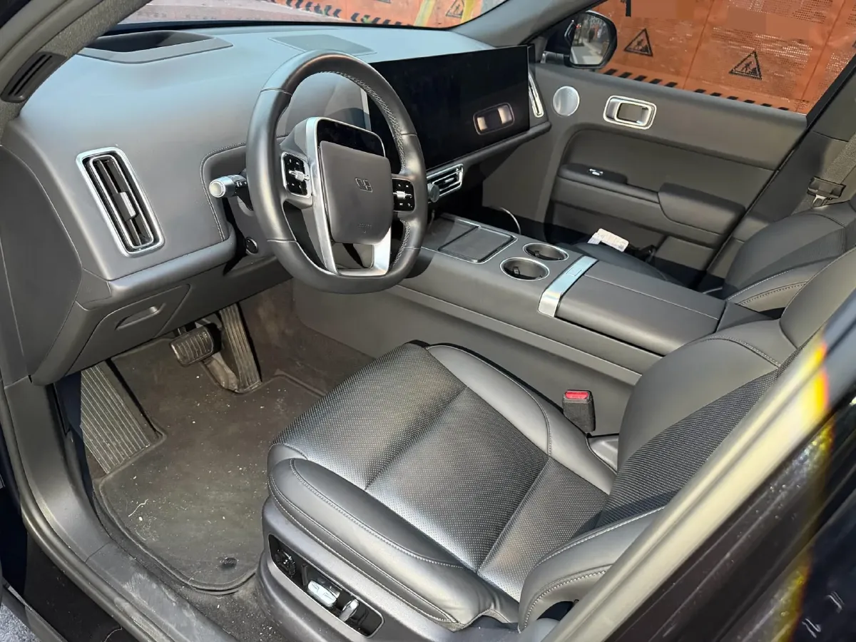 2023 Li L7 Range Extended 154HP REEV 40.9KWH,autocango,china used car exporter,china ev exporter,chinese used car exporter,chinese used ev exporter