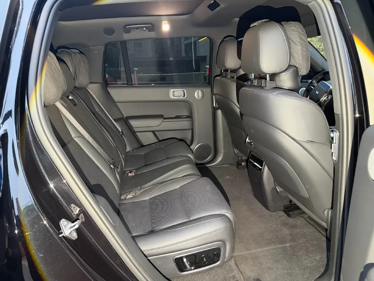 2023 Li L7 Range Extended 154HP REEV 40.9KWH,autocango,china used car exporter,china ev exporter,chinese used car exporter,chinese used ev exporter