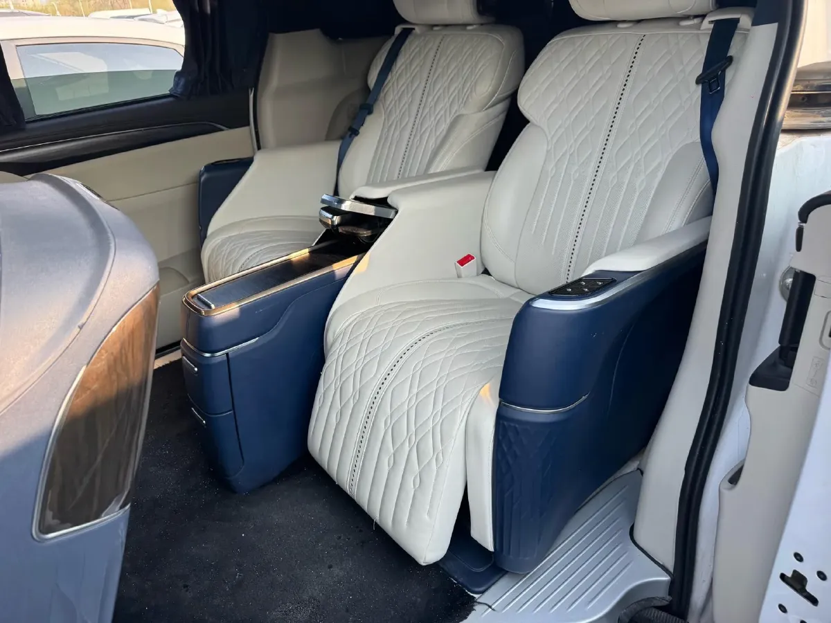 2020 Buick GL8 2.0T 237HP L4 9AT,autocango,china used car exporter,china ev exporter,chinese used car exporter,chinese used ev exporter