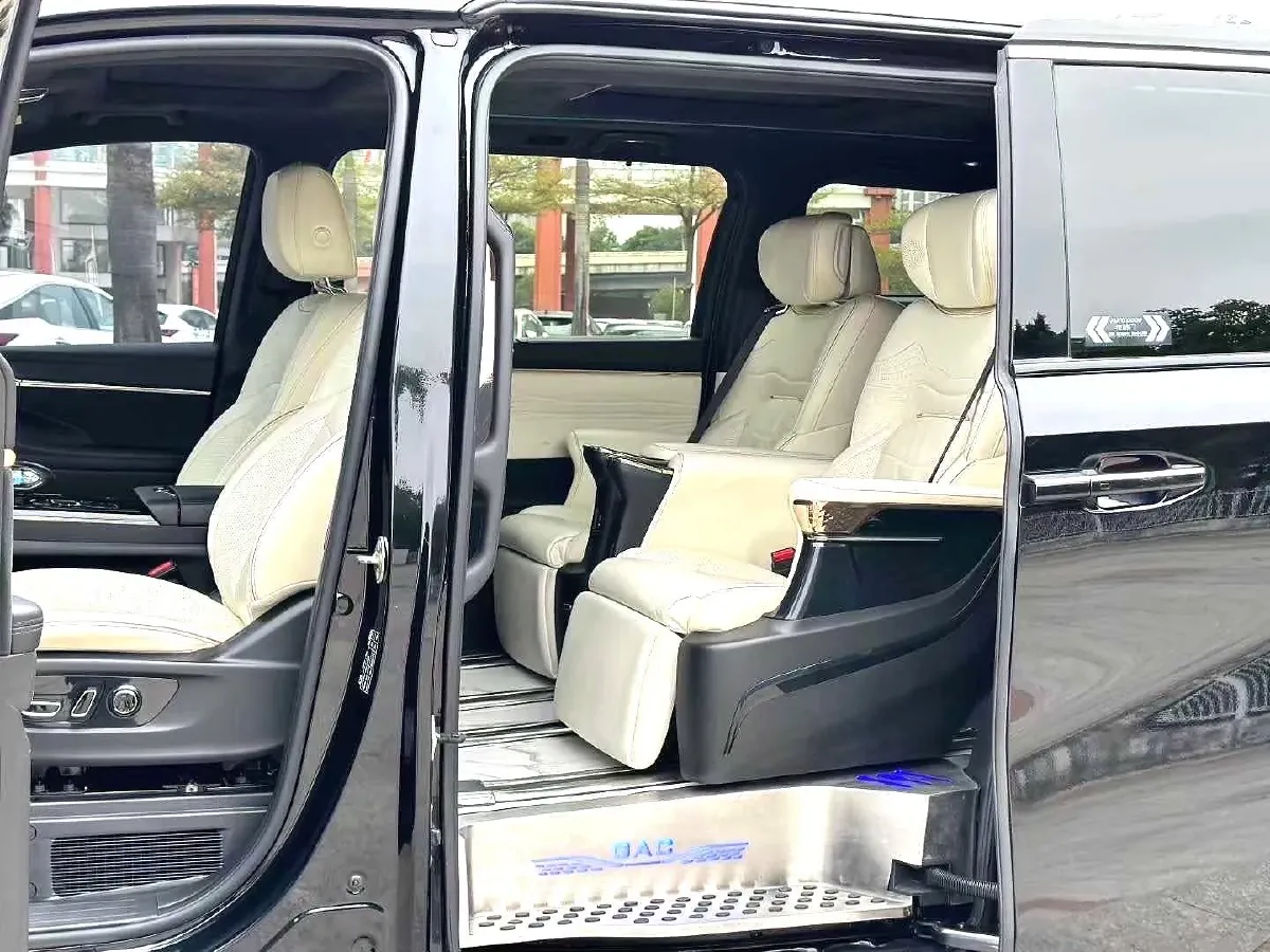 2023 GAC Trumpchi M8 2.0T 252HP L4 8AT,autocango,china used car exporter,china ev exporter,chinese used car exporter,chinese used ev exporter