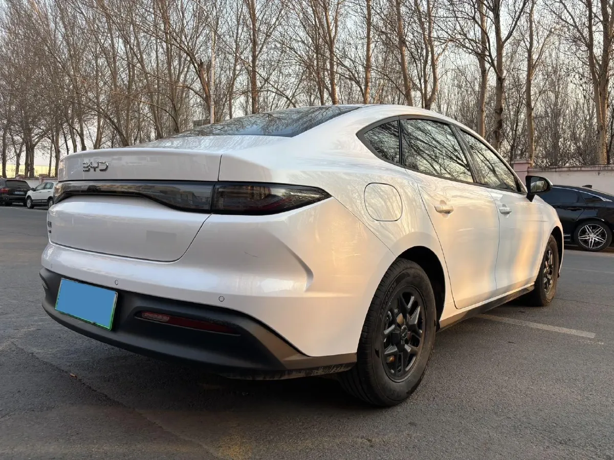 2025 BYD Seal05 DM-i 1.5L 101HP L4 E-CVT PHEV 7.68KWH,autocango,china used car exporter,china ev exporter,chinese used car exporter,chinese used ev exporter