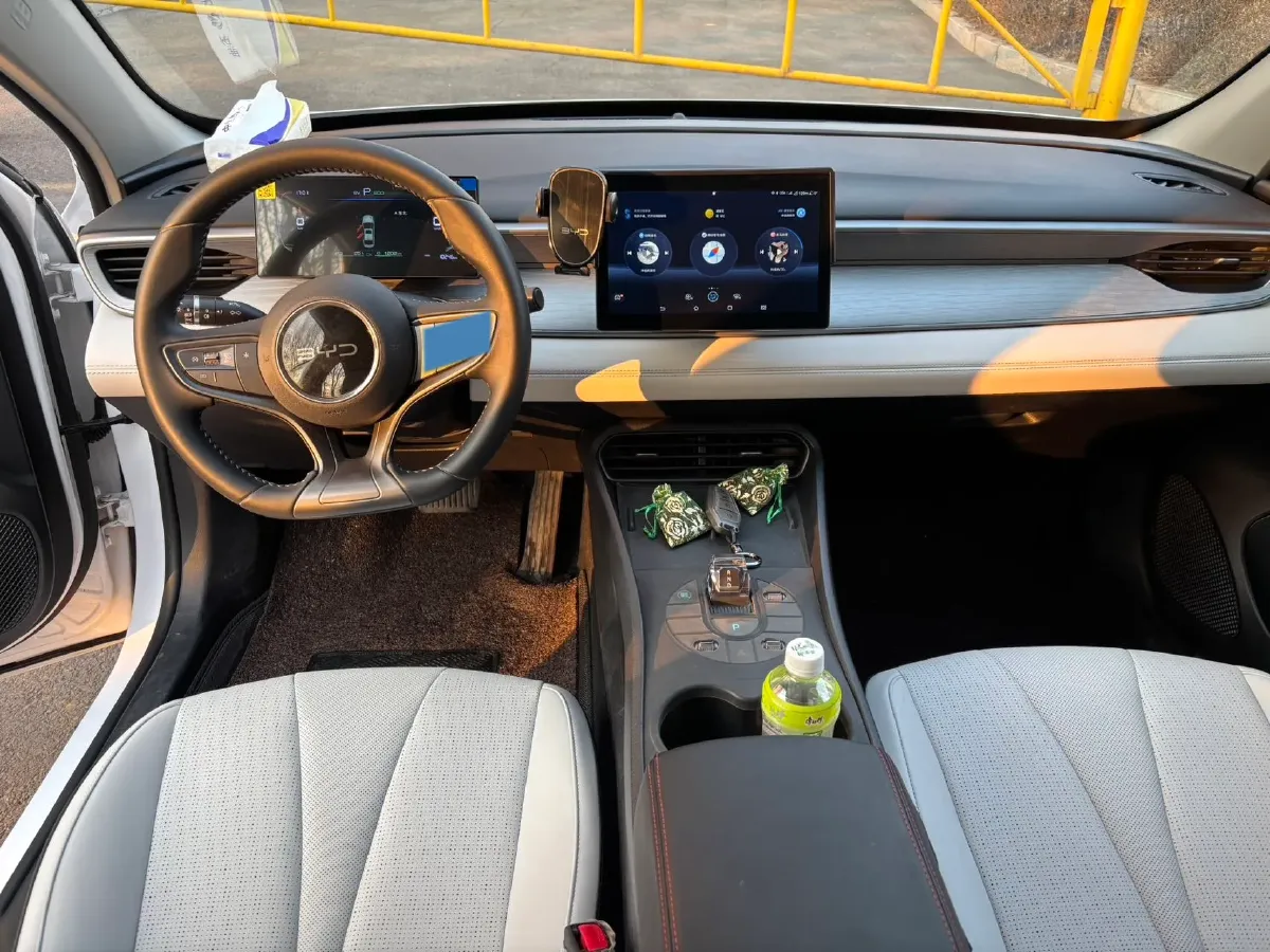 2025 BYD Seal05 DM-i 1.5L 101HP L4 E-CVT PHEV 7.68KWH,autocango,china used car exporter,china ev exporter,chinese used car exporter,chinese used ev exporter