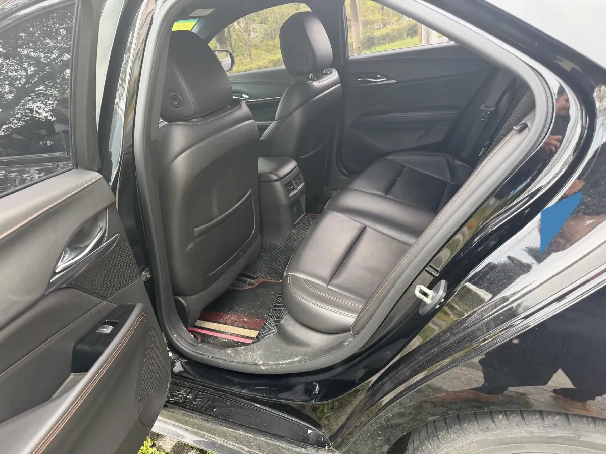 2021 Cadillac CT4 2.0T 237HP L4 8AT,autocango,china used car exporter,china ev exporter,chinese used car exporter,chinese used ev exporter