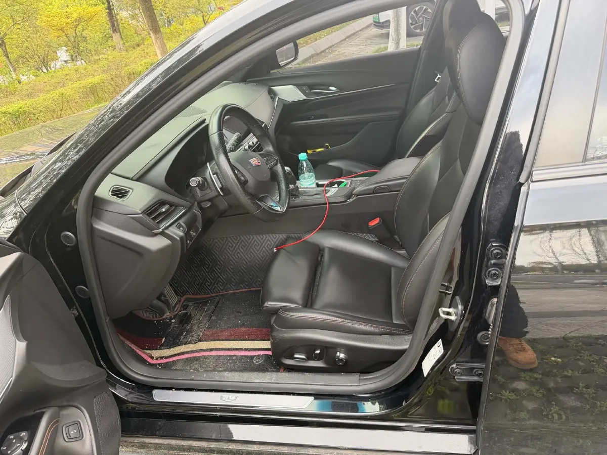 2021 Cadillac CT4 2.0T 237HP L4 8AT,autocango,china used car exporter,china ev exporter,chinese used car exporter,chinese used ev exporter