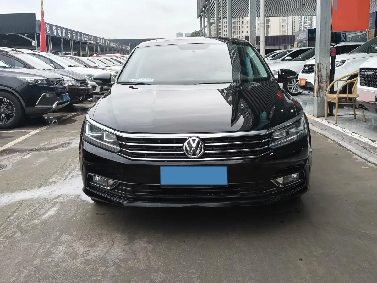 2017 Volkswagen Passat 1.4T 150HP L4 7DCT,autocango,china used car exporter,china ev exporter,chinese used car exporter,chinese used ev exporter