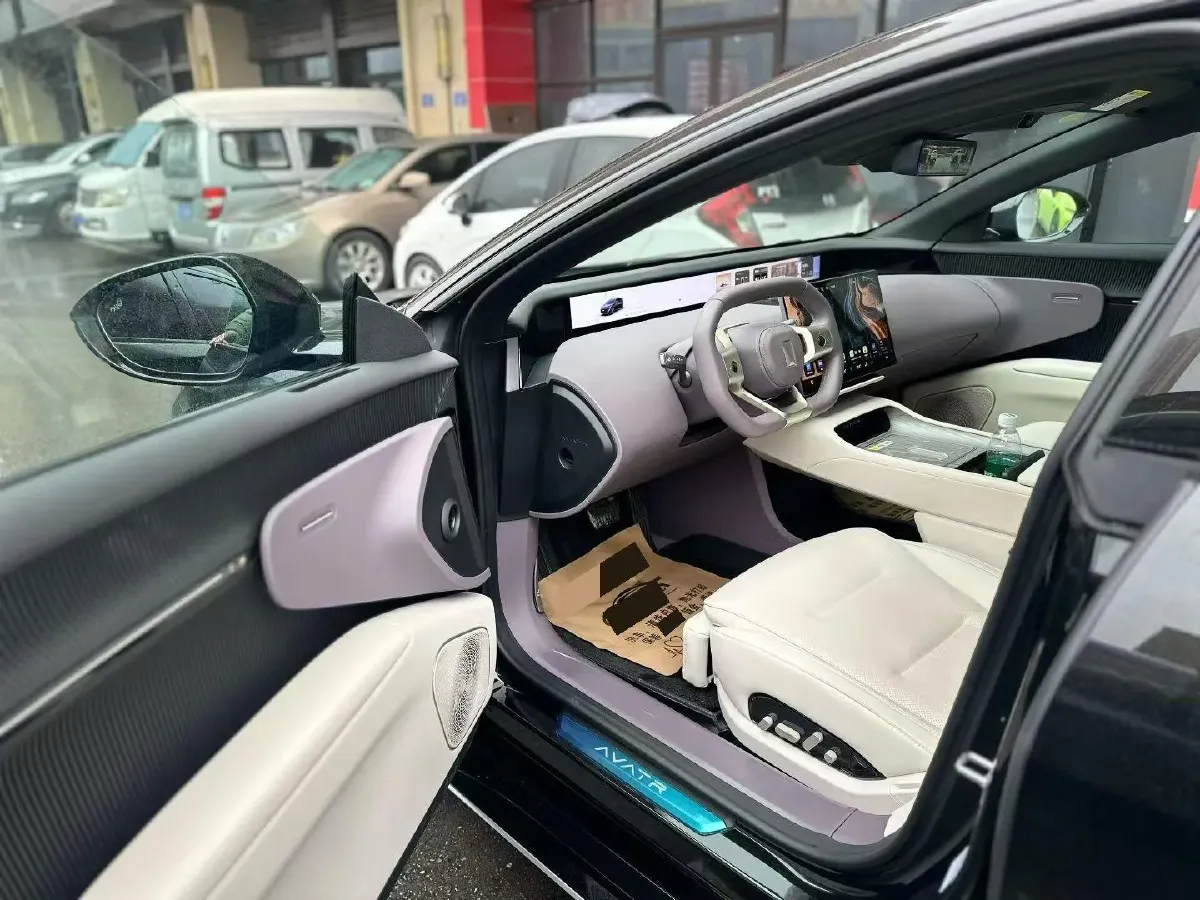 2024 Avatr 12 BEV 94.5KWH,autocango,china used car exporter,china ev exporter,chinese used car exporter,chinese used ev exporter