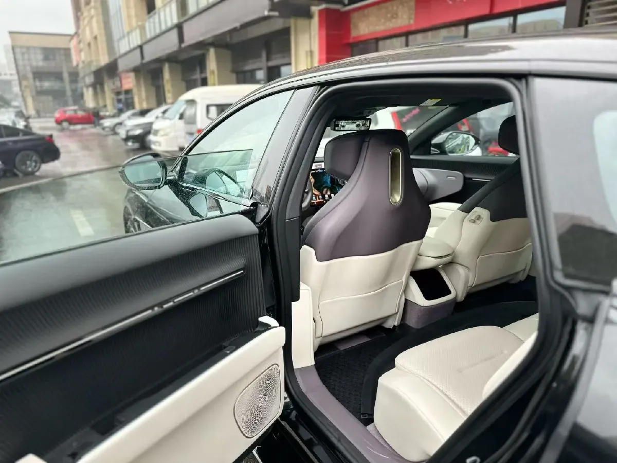 2024 Avatr 12 BEV 94.5KWH,autocango,china used car exporter,china ev exporter,chinese used car exporter,chinese used ev exporter