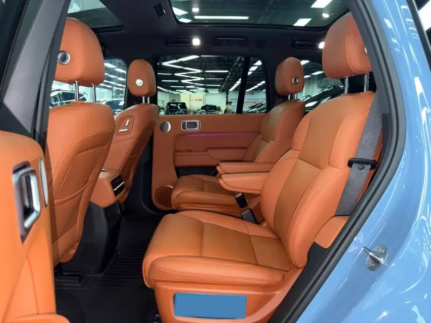 2023 Li L8 Range Extended 154HP REEV 40.9KWH,autocango,china used car exporter,china ev exporter,chinese used car exporter,chinese used ev exporter