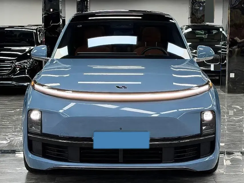 2023 Li L8 Range Extended 154HP REEV 40.9KWH,autocango,china used car exporter,china ev exporter,chinese used car exporter,chinese used ev exporter