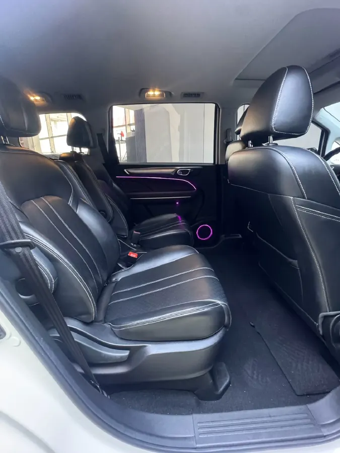 2021 GAC Trumpchi M6 1.5T 169HP L4 7DCT,autocango,china used car exporter,china ev exporter,chinese used car exporter,chinese used ev exporter