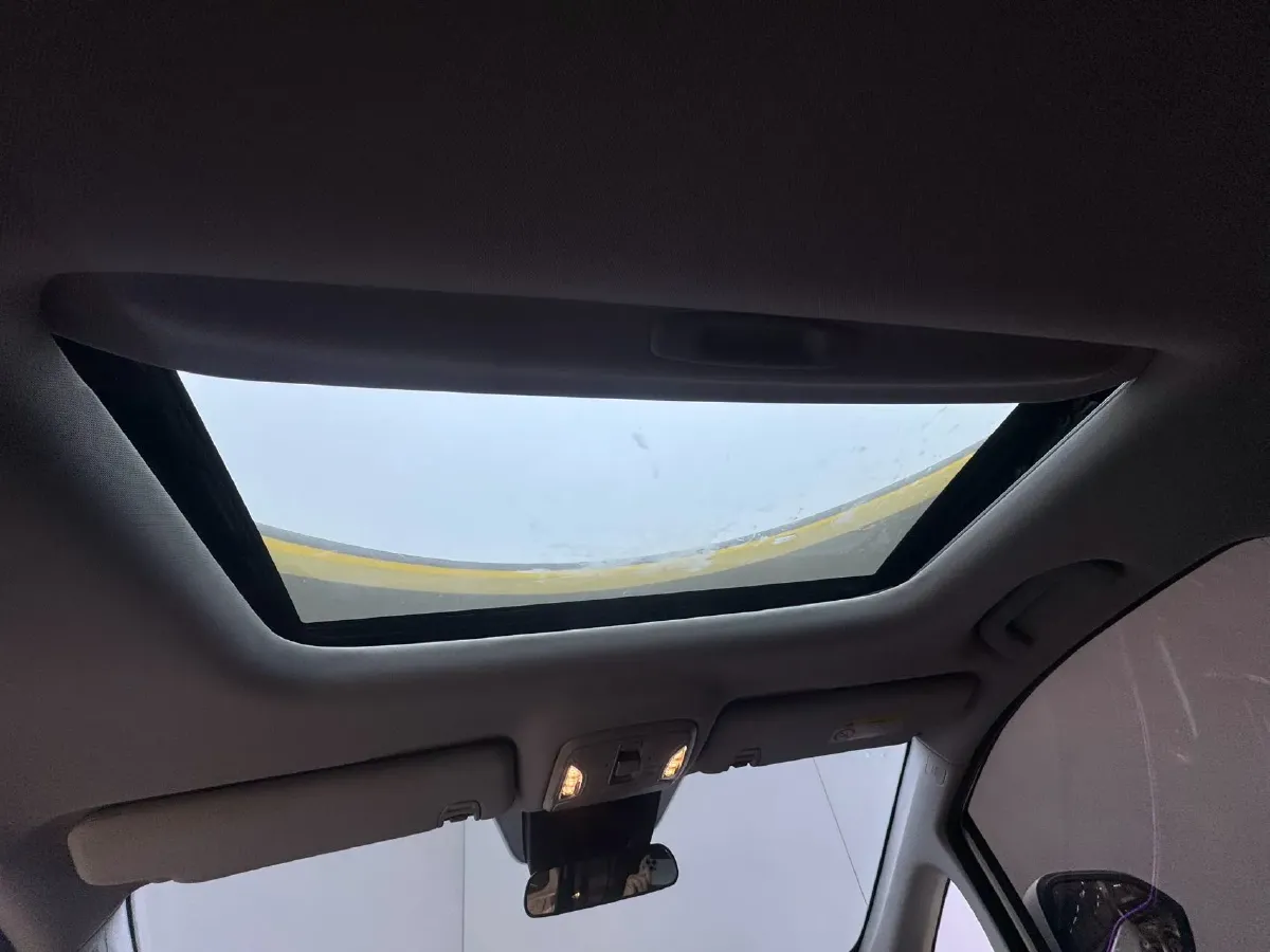 2021 GAC Trumpchi M6 1.5T 169HP L4 7DCT,autocango,china used car exporter,china ev exporter,chinese used car exporter,chinese used ev exporter