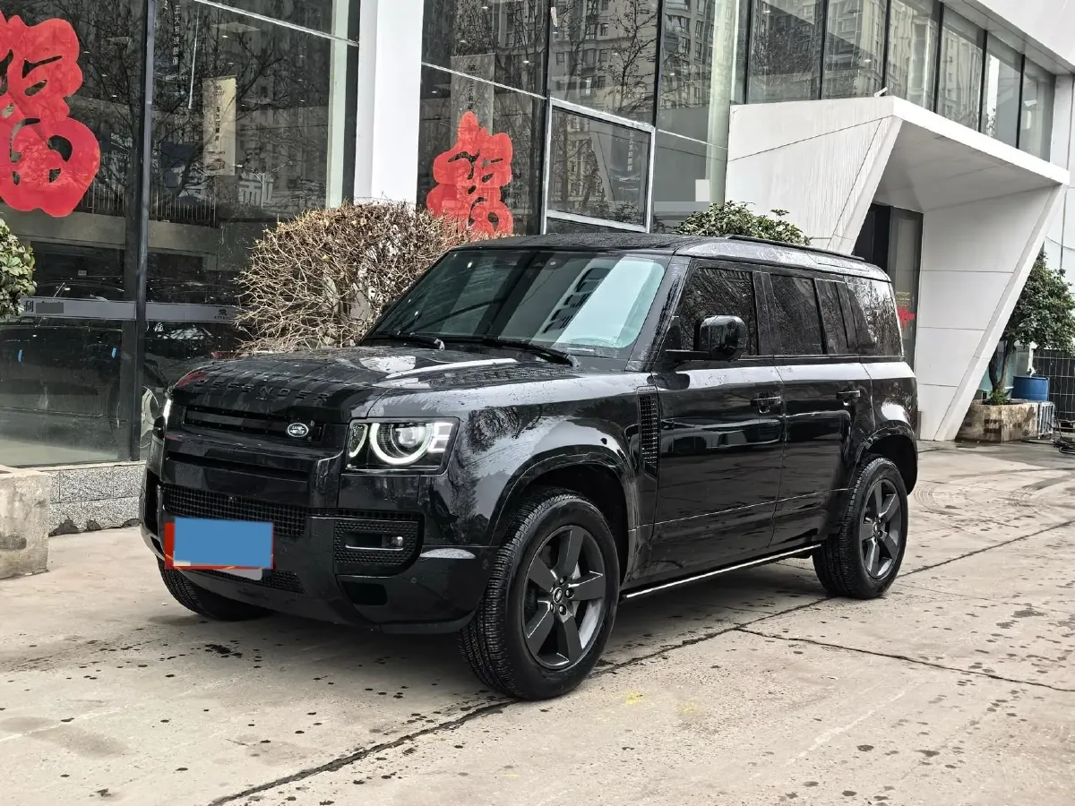 2025 Land Rover Defender 3.0T 400HP L6 8AT,autocango,china used car exporter,china ev exporter,chinese used car exporter,chinese used ev exporter
