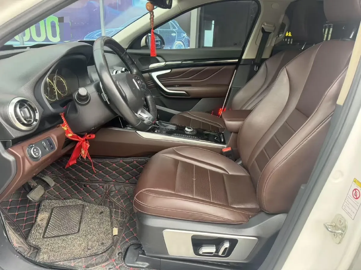 2017 WEY VV7 2.0T 234HP L4 7DCT,autocango,china used car exporter,china ev exporter,chinese used car exporter,chinese used ev exporter