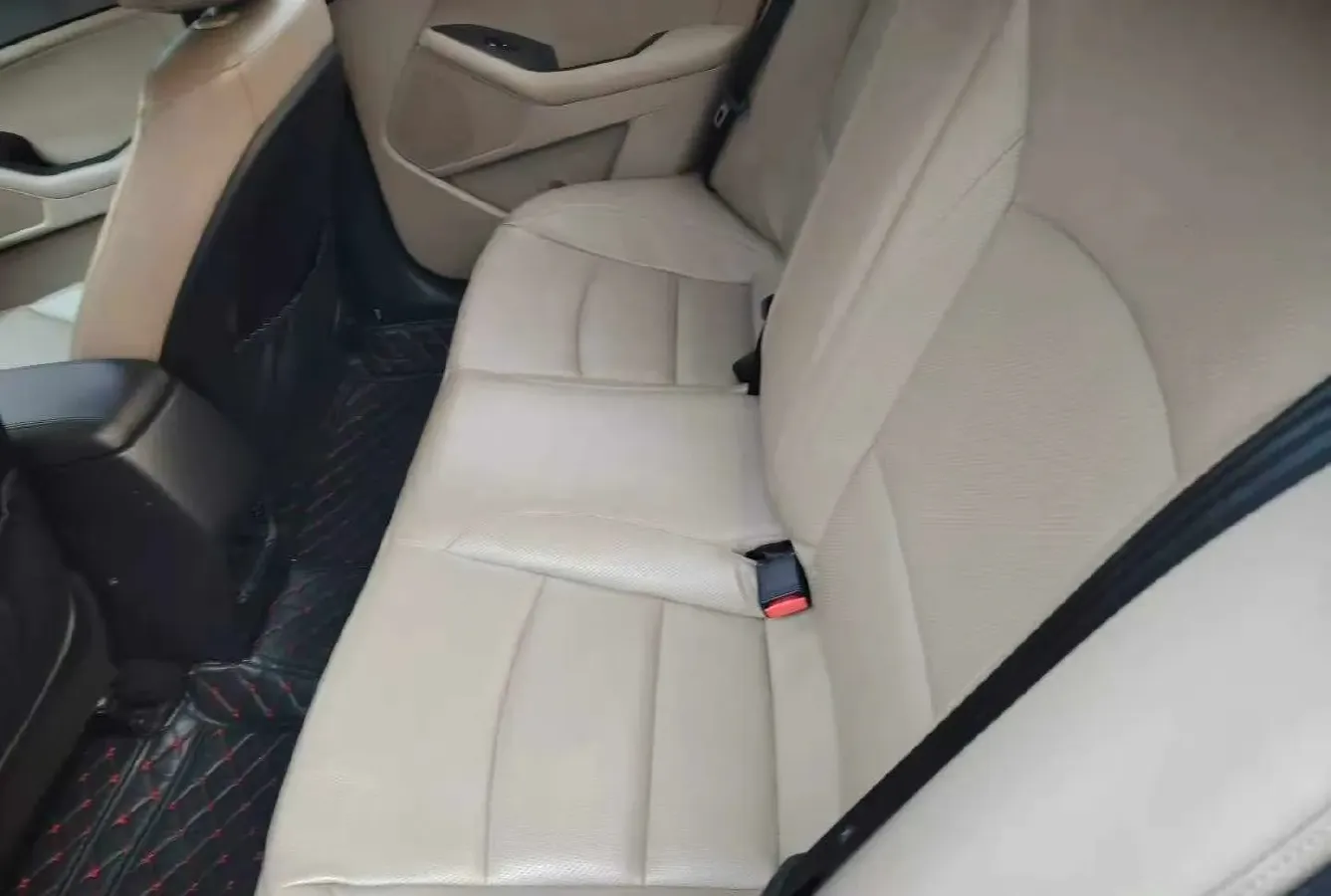 2016 Kia K5 2.0L 161HP L4 6AT,autocango,china used car exporter,china ev exporter,chinese used car exporter,chinese used ev exporter