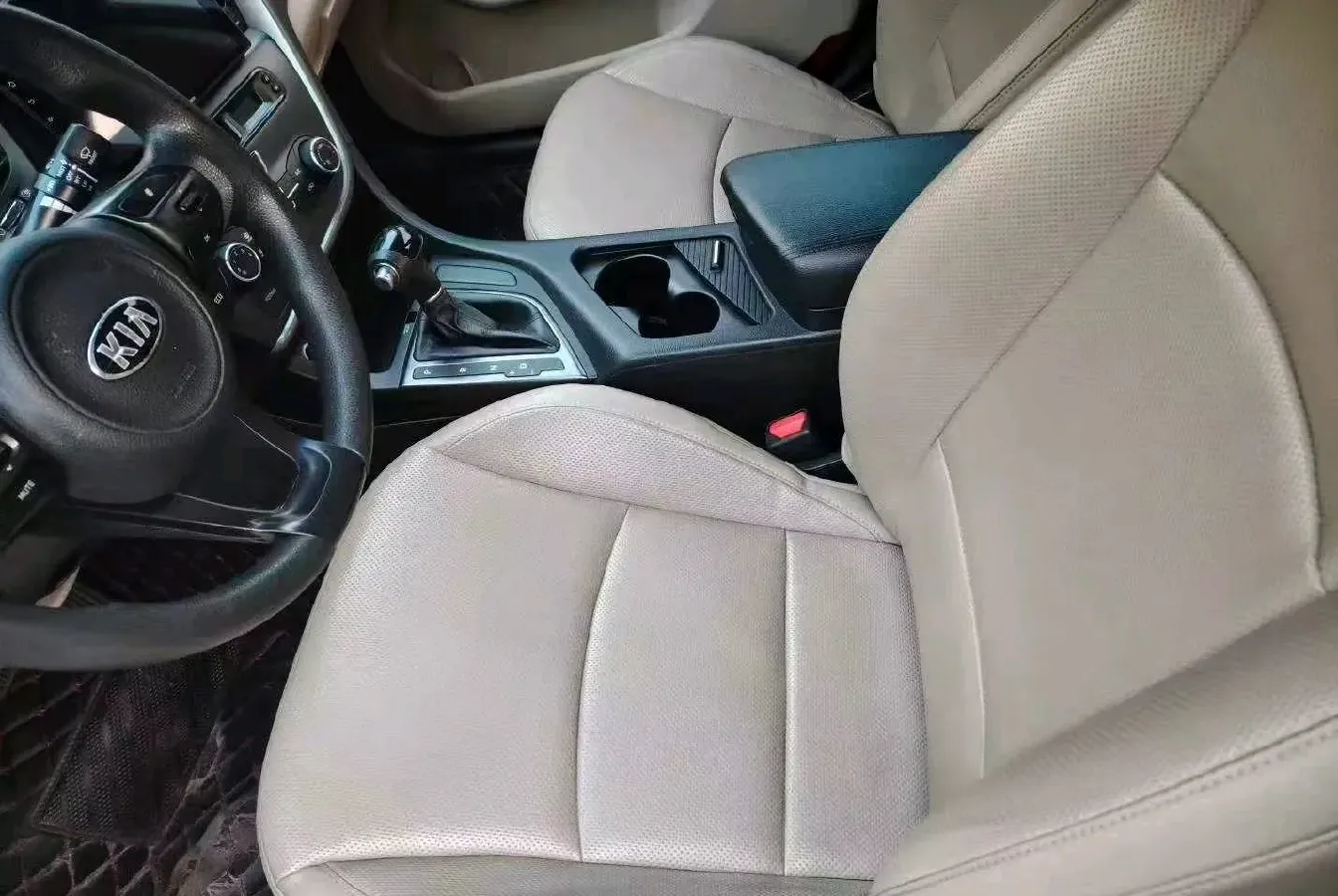 2016 Kia K5 2.0L 161HP L4 6AT,autocango,china used car exporter,china ev exporter,chinese used car exporter,chinese used ev exporter