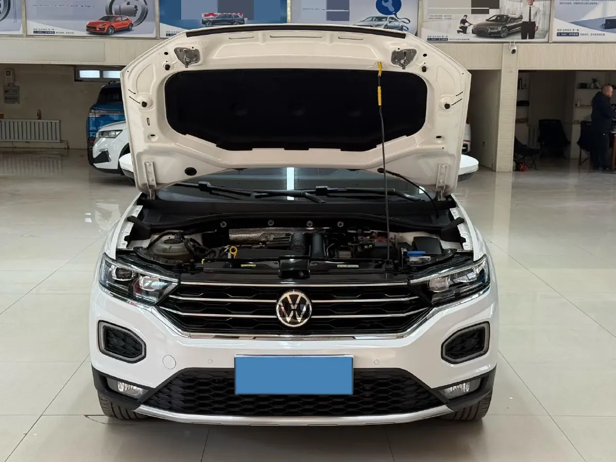 2022 Volkswagen T-Roc 1.4T 150HP L4 7DCT,autocango,china used car exporter,china ev exporter,chinese used car exporter,chinese used ev exporter