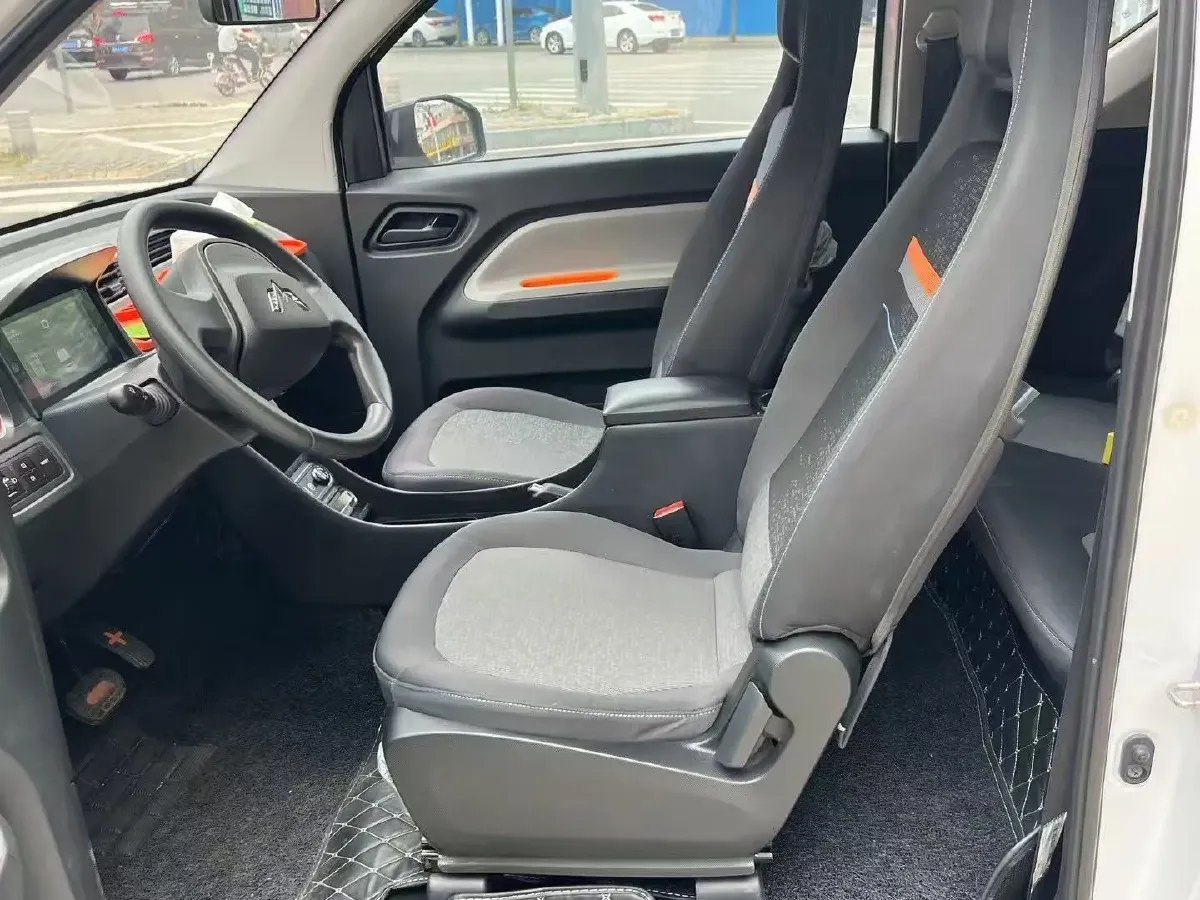 2021 WuLing HongGuang MINI EV BEV 9.3KWH,autocango,china used car exporter,china ev exporter,chinese used car exporter,chinese used ev exporter