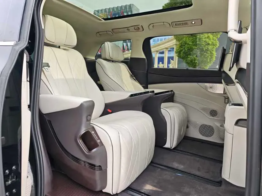 2024 Denza D9 1.5T 139HP L4 E-CVT PHEV 40KWH,autocango,china used car exporter,china ev exporter,chinese used car exporter,chinese used ev exporter