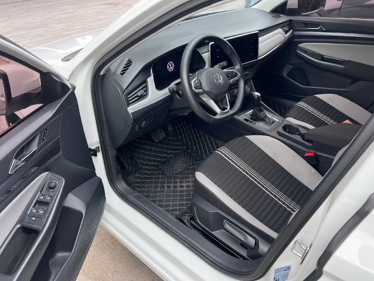 2023 Volkswagen Bora 1.5L 113HP L4 6AT,autocango,china used car exporter,china ev exporter,chinese used car exporter,chinese used ev exporter