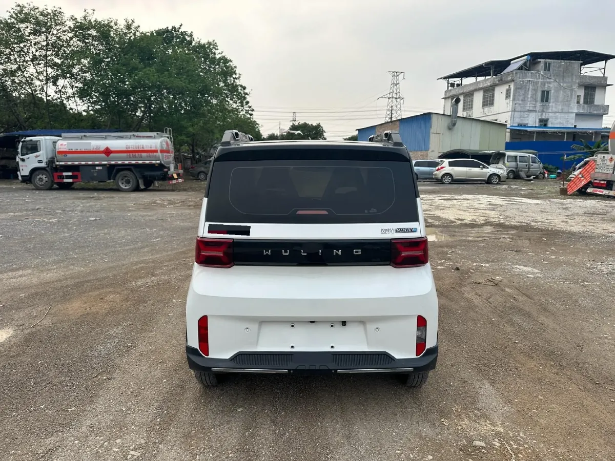 2022 WuLing HongGuang MINI EV BEV 26.5KWH,autocango,china used car exporter,china ev exporter,chinese used car exporter,chinese used ev exporter