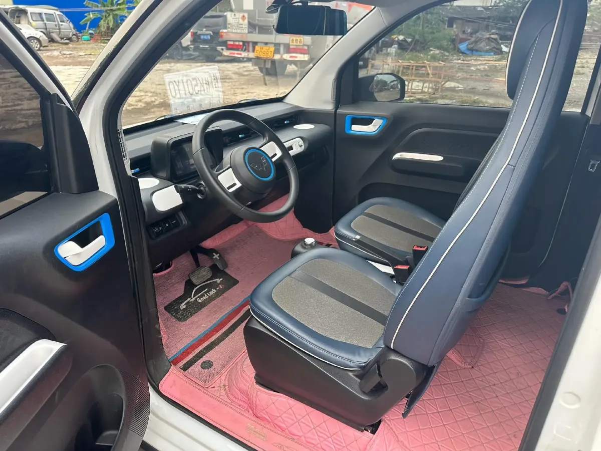 2022 WuLing HongGuang MINI EV BEV 26.5KWH,autocango,china used car exporter,china ev exporter,chinese used car exporter,chinese used ev exporter