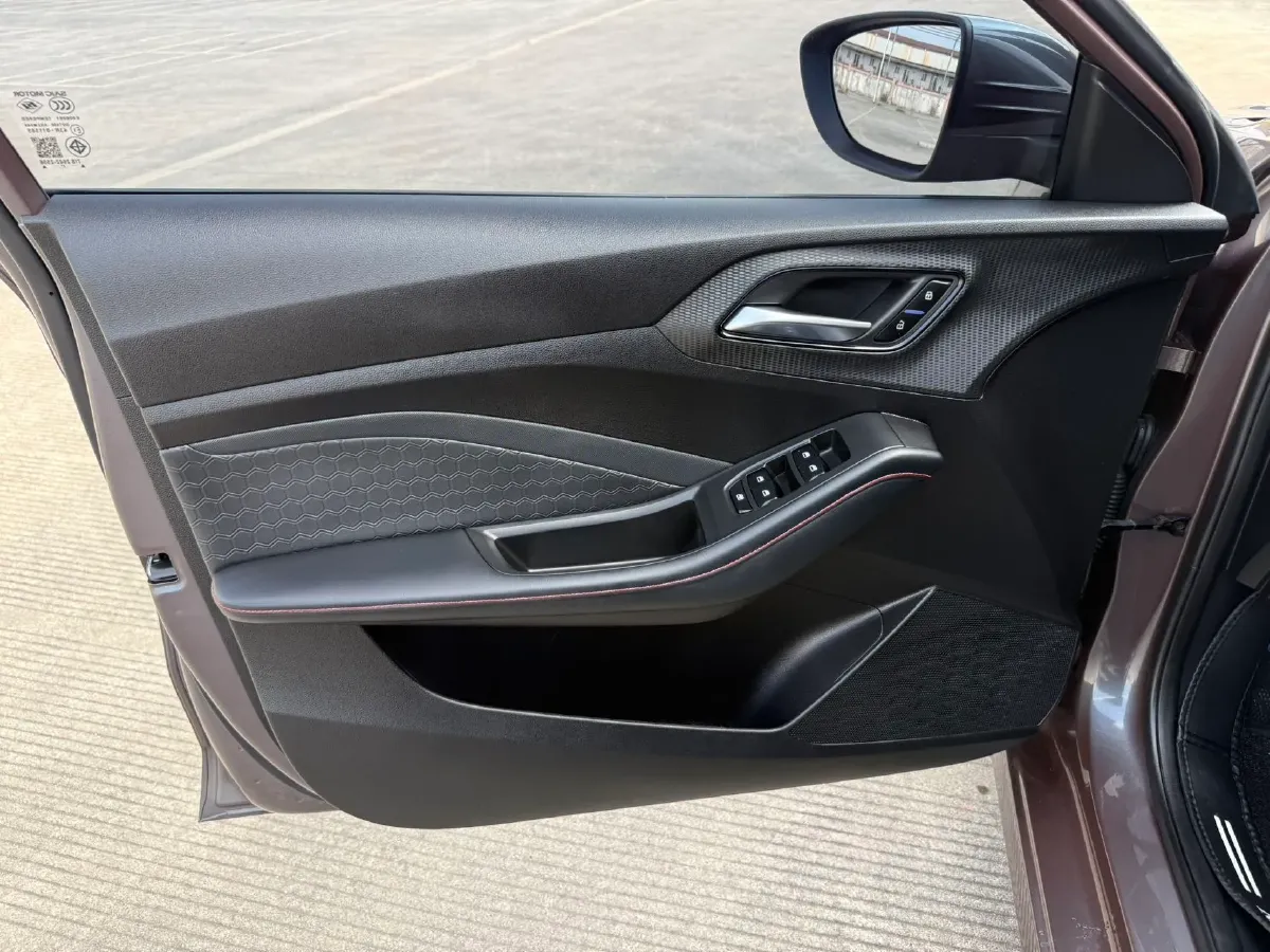 2021 MG 5 1.5L 120HP L4 CVT,autocango,china used car exporter,china ev exporter,chinese used car exporter,chinese used ev exporter