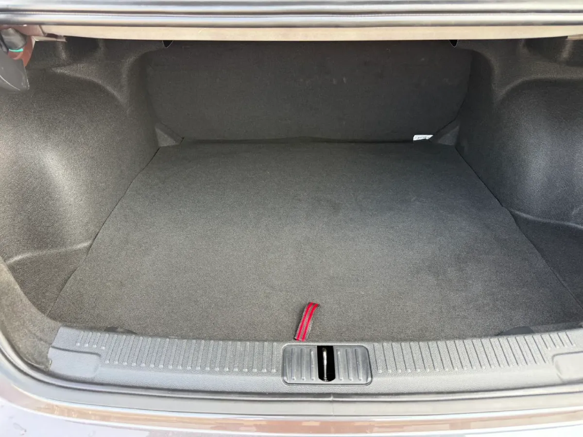 2021 MG 5 1.5L 120HP L4 CVT,autocango,china used car exporter,china ev exporter,chinese used car exporter,chinese used ev exporter