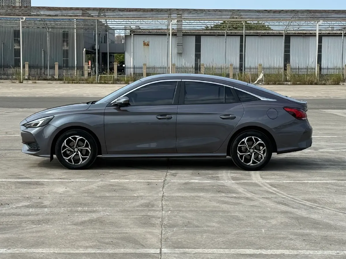 2021 MG 5 1.5L 120HP L4 CVT,autocango,china used car exporter,china ev exporter,chinese used car exporter,chinese used ev exporter