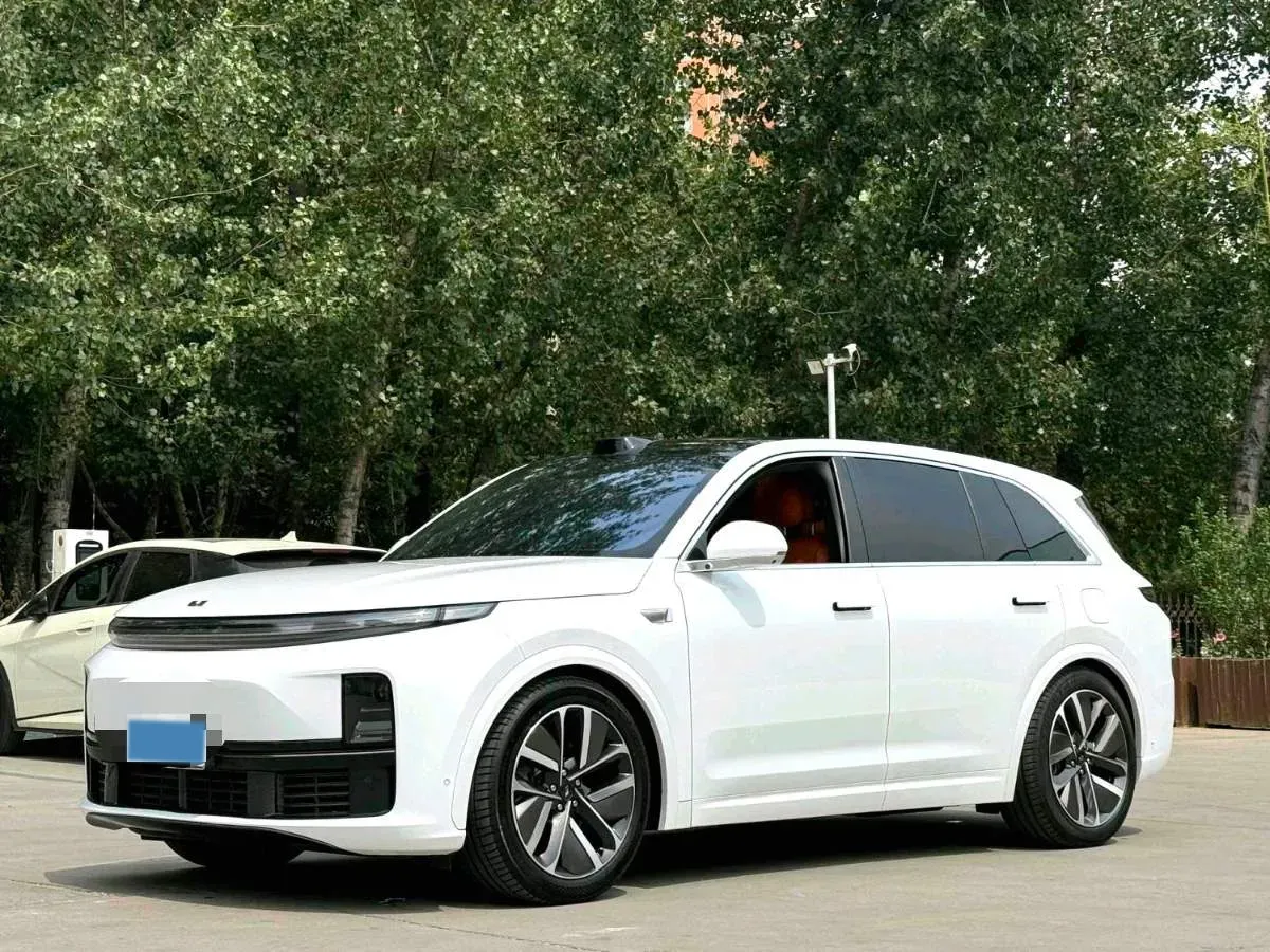 2024 Li L8 Range Extended 154HP REEV 52.3KWH,autocango,china used car exporter,china ev exporter,chinese used car exporter,chinese used ev exporter