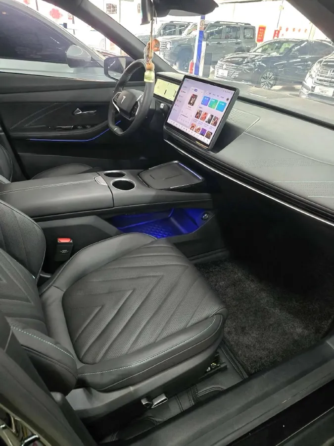 2025 Deepal SL03 BEV 56.1KWH,autocango,china used car exporter,china ev exporter,chinese used car exporter,chinese used ev exporter