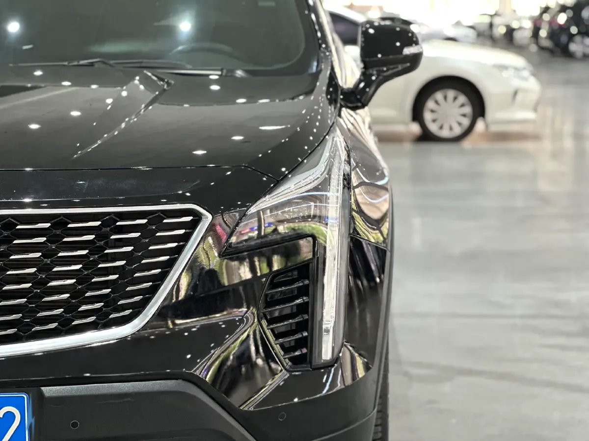 2022 Cadillac XT4 2.0T 237HP L4 9AT,autocango,china used car exporter,china ev exporter,chinese used car exporter,chinese used ev exporter