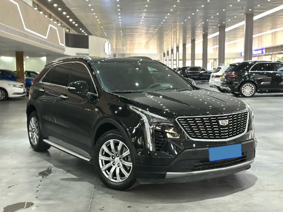 2022 Cadillac XT4 2.0T 237HP L4 9AT,autocango,china used car exporter,china ev exporter,chinese used car exporter,chinese used ev exporter