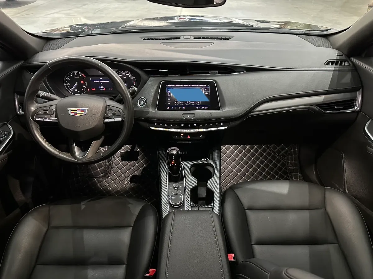 2022 Cadillac XT4 2.0T 237HP L4 9AT,autocango,china used car exporter,china ev exporter,chinese used car exporter,chinese used ev exporter
