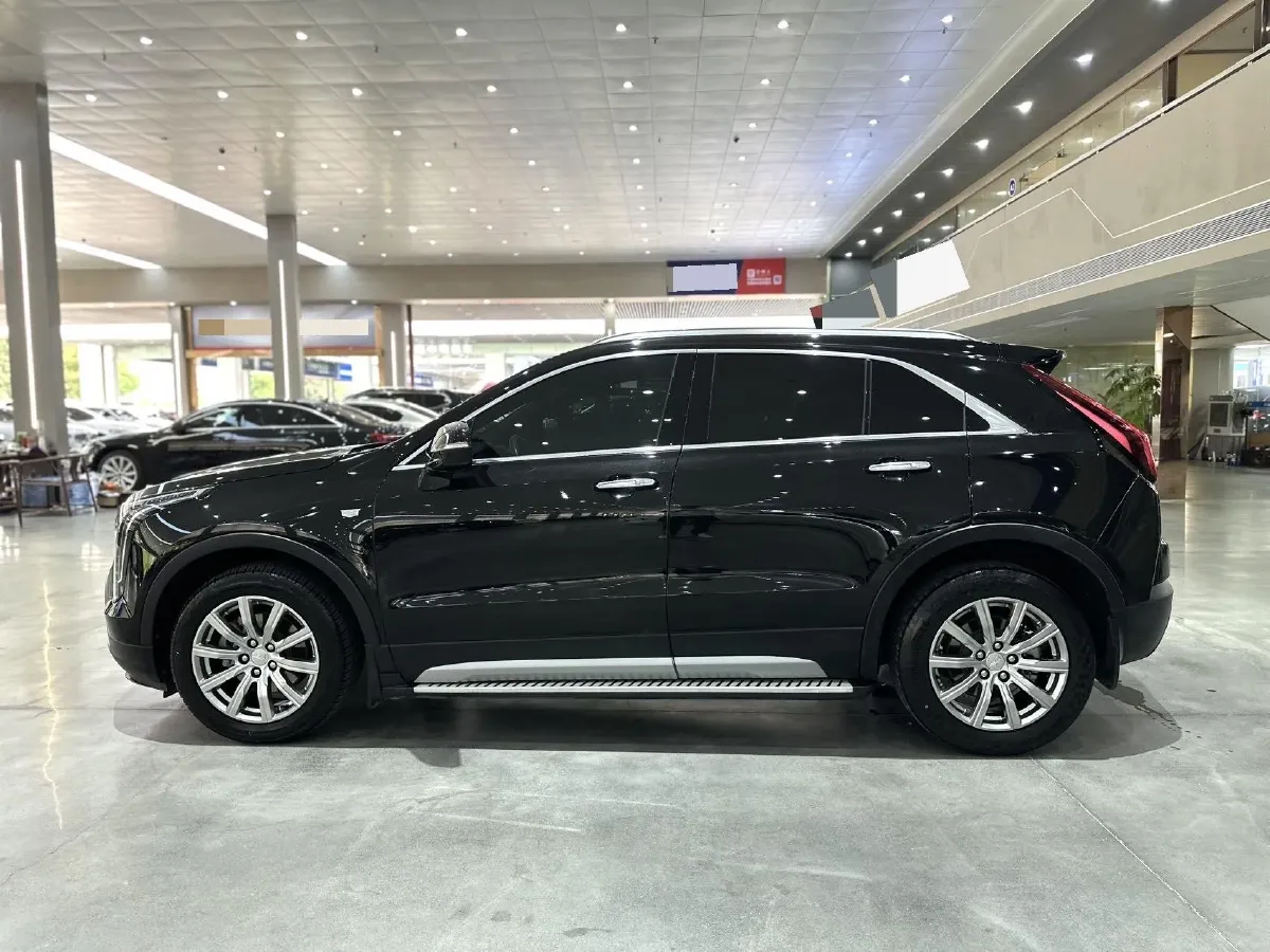 2022 Cadillac XT4 2.0T 237HP L4 9AT,autocango,china used car exporter,china ev exporter,chinese used car exporter,chinese used ev exporter