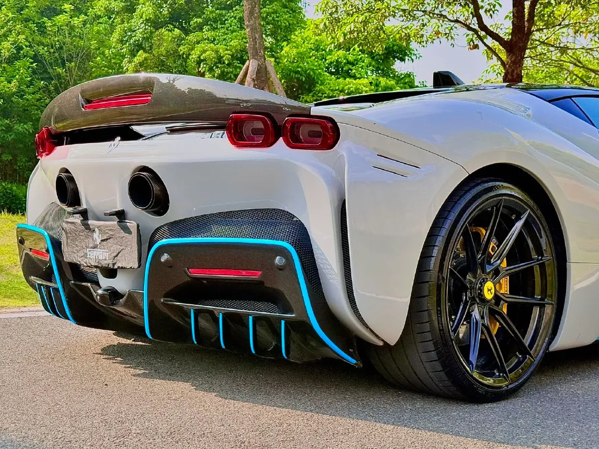 2020 Ferrari SF90 3.9T 781HP V8 8DCT PHEV 7.9KWH,autocango,china used car exporter,china ev exporter,chinese used car exporter,chinese used ev exporter