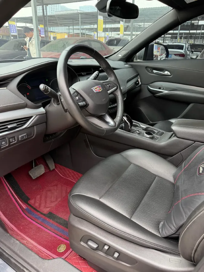 2021 Cadillac XT4 2.0T 237HP L4 9AT,autocango,china used car exporter,china ev exporter,chinese used car exporter,chinese used ev exporter