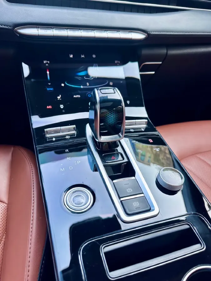 2022 ChangAn CS75 Plus 2.0T 233HP L4 8AT,autocango,china used car exporter,china ev exporter,chinese used car exporter,chinese used ev exporter