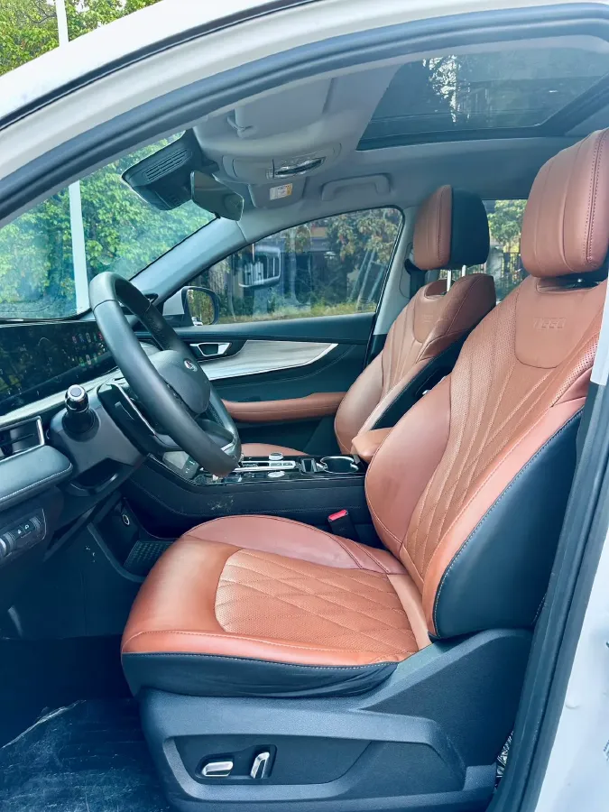 2022 ChangAn CS75 Plus 2.0T 233HP L4 8AT,autocango,china used car exporter,china ev exporter,chinese used car exporter,chinese used ev exporter