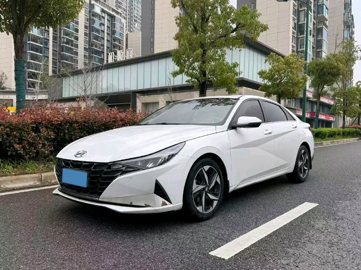 2021 Hyundai Elantra 1.5L 115HP L4 CVT,autocango,china used car exporter,china ev exporter,chinese used car exporter,chinese used ev exporter