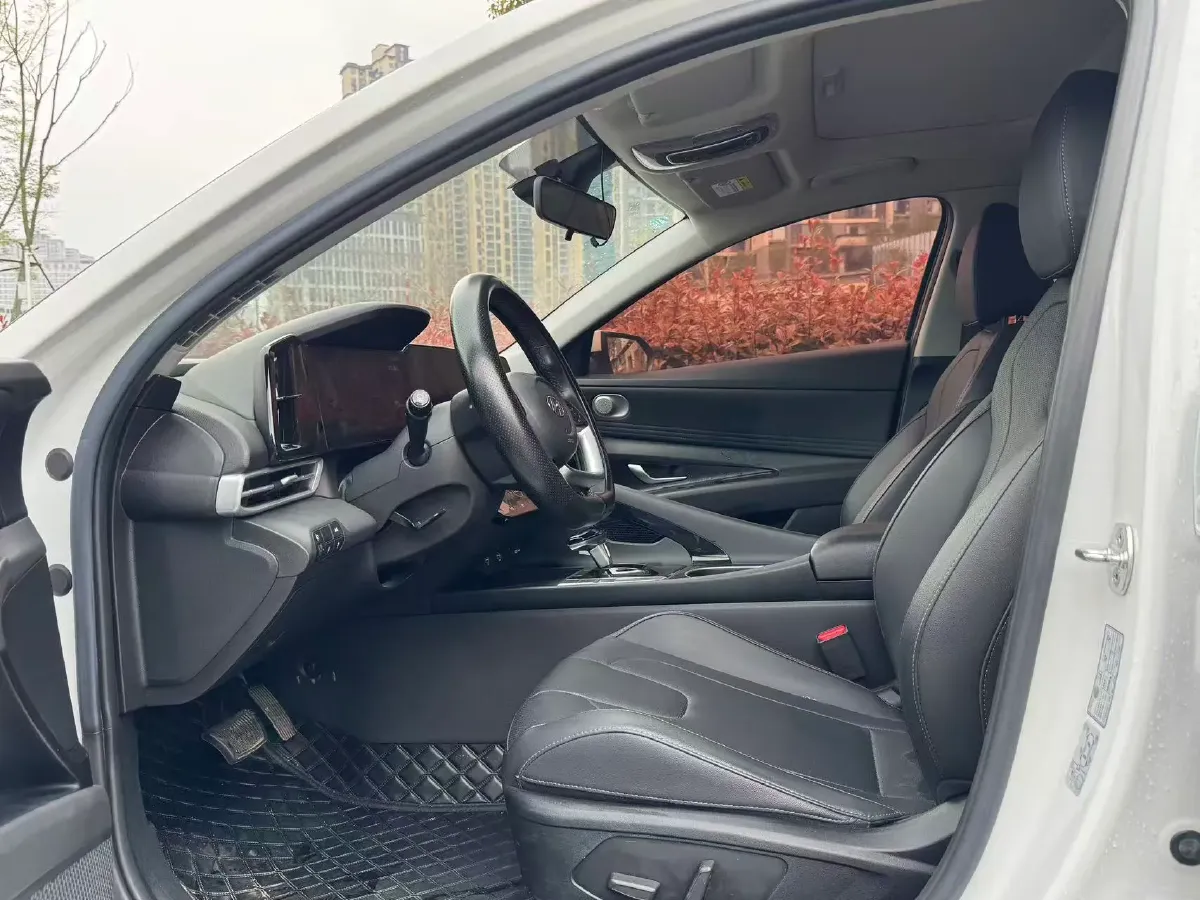 2021 Hyundai Elantra 1.5L 115HP L4 CVT,autocango,china used car exporter,china ev exporter,chinese used car exporter,chinese used ev exporter