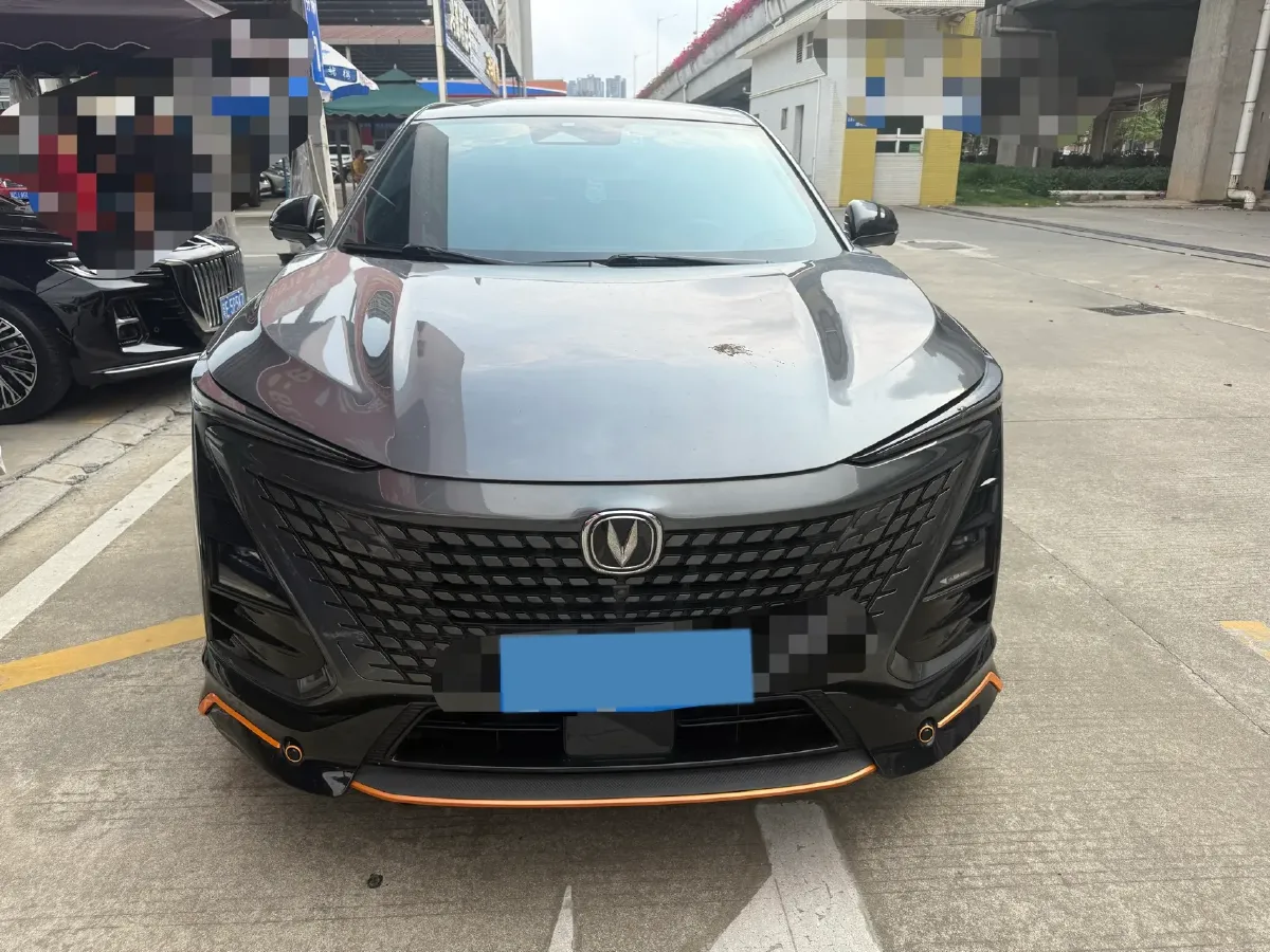 2022 ChangAn UNI-T 1.5T 188HP L4 7DCT,autocango,china used car exporter,china ev exporter,chinese used car exporter,chinese used ev exporter